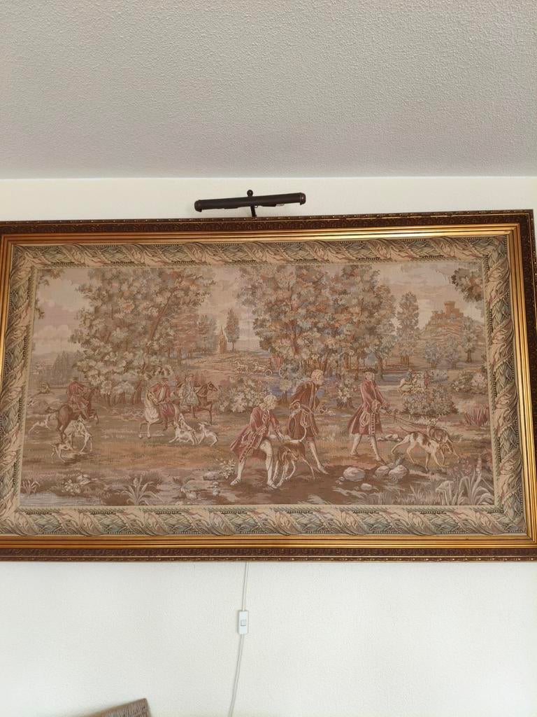 Groot Gobelin Wandtapijt met Gouden Lijst en Schilderijlamp, Antiek en Kunst, Ophalen