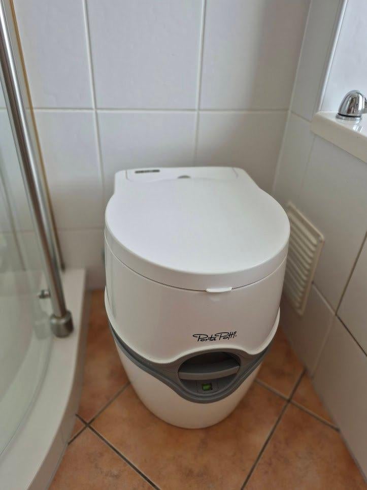 Porta Poti Thetford 565, Ophalen, Zo goed als nieuw