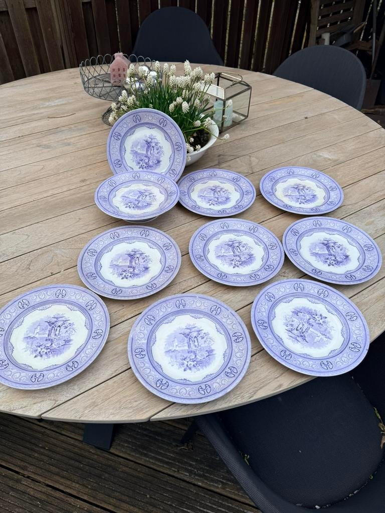 Pinder&Bourne 1860 lila diner borden en schaal 10 dl, Ophalen