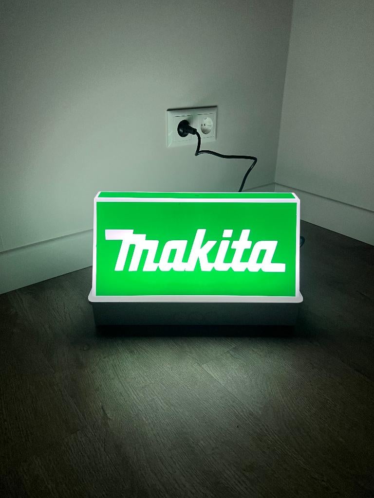 Makita lichtbak ledverlichting bar, garage, mancave, Verzamelen, Ophalen of Verzenden, Zo goed als nieuw, Lichtbak of (neon) lamp