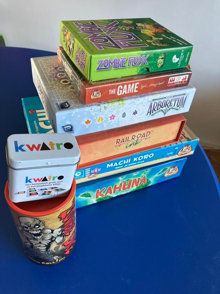 Diverse bordspellen / kaartspellen / dobbelspellen, Ophalen, Zo goed als nieuw