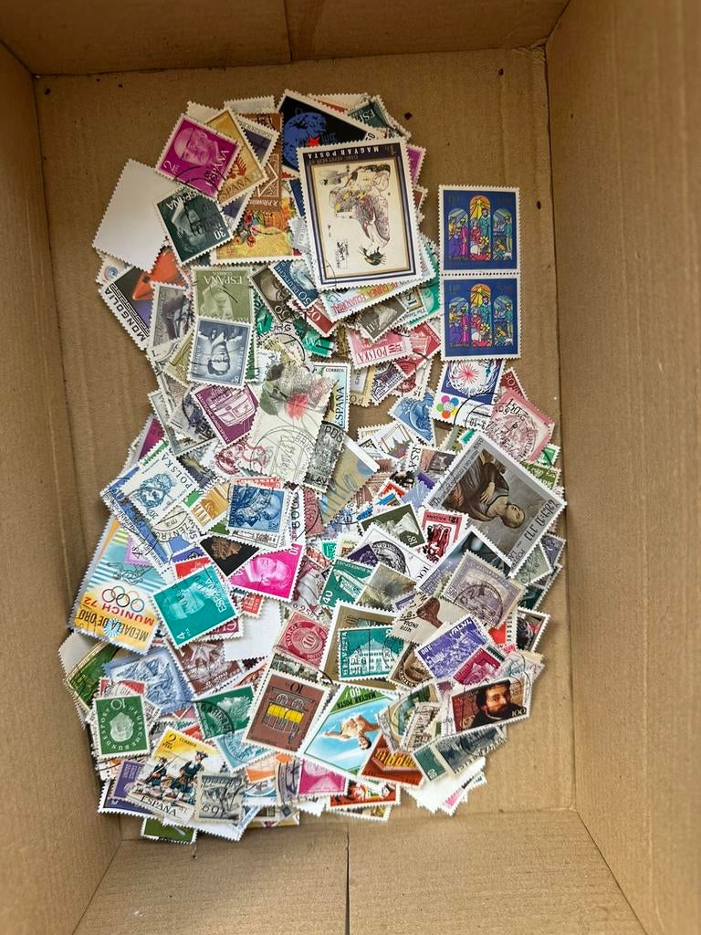 Doos 2100 buitenland, Verzenden, Buitenland