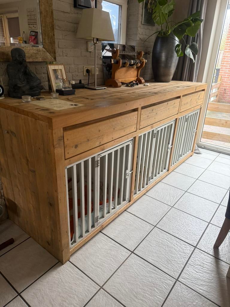 Mooi bench dressoir te koop, Dieren en Toebehoren, Hondenbenches, Gebruikt, Ophalen