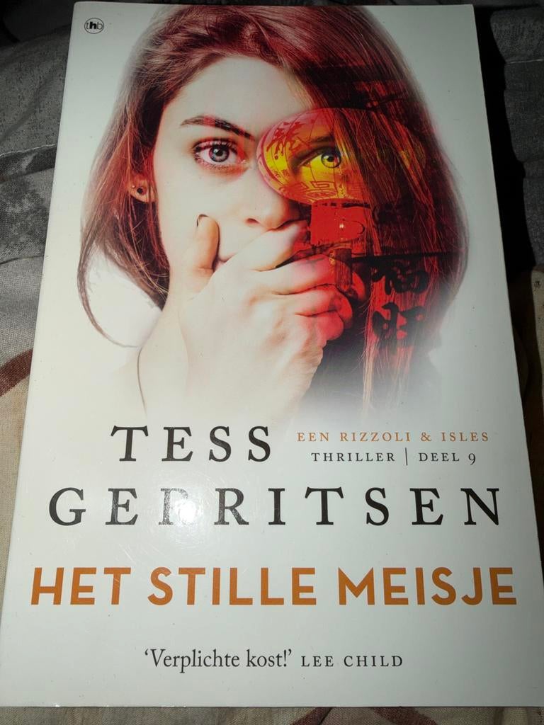 NK1.  Het Stille Meisje - Tess Gerritsen ( deel 9), Ophalen of Verzenden, Zo goed als nieuw, Nederland