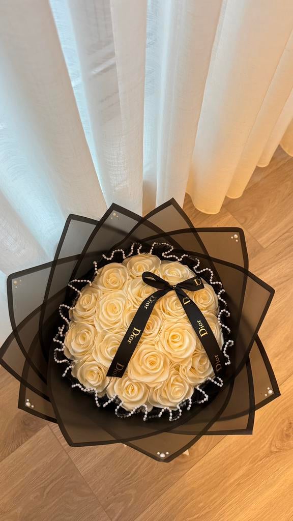 rozen boeket, Ophalen of Verzenden, Zo goed als nieuw