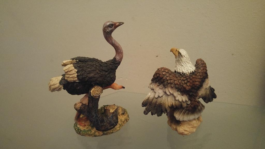 2 vogel beeldjes. Adelaar en Struisvogel., Ophalen of Verzenden, Zo goed als nieuw, Dier