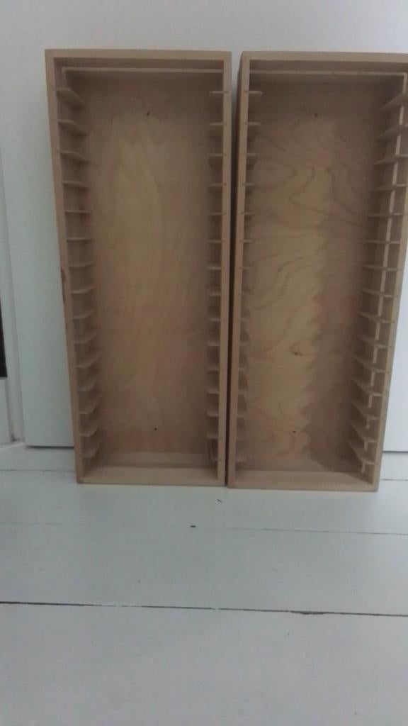 Videorekken, Ophalen, Hout