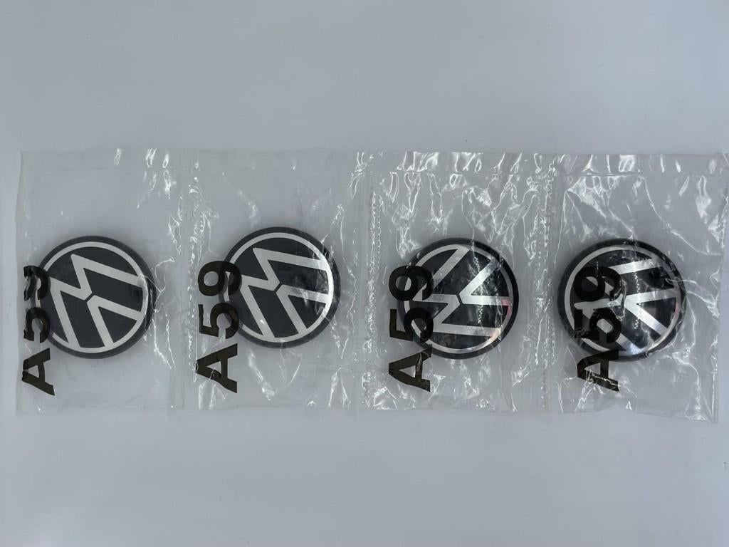 Volkswagen - Nieuwe set Naafdoppen / Naafkapjes  5H0601171 , Verzenden, Nieuw, Volkswagen
