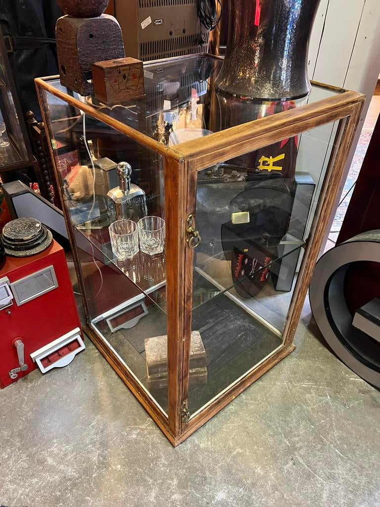 Engelse Museumvitrine, winkelvitrine, Huis en Inrichting, Kasten | Vitrinekasten, Ophalen, Gebruikt, Nvt, Nvt