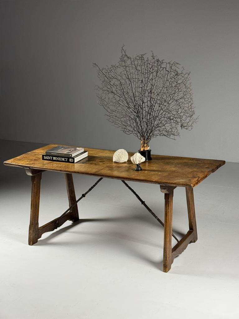 Spaanse tafel antiek 183cm, Antiek en Kunst, Ophalen of Verzenden