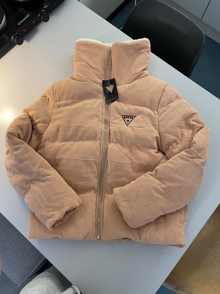 Nieuwe jas van GUESS, maat S-M, Kleding | Dames, Jassen | Winter, Ophalen of Verzenden, Zo goed als nieuw, Maat 36 (S), Overige kleuren