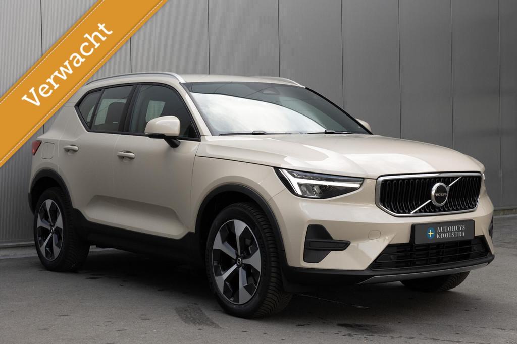 Volvo XC40 B3 Core Mild Hybrid | Keyless | LED | Camera, Gebruikt, 4 cilinders, 1969 cc, Bedrijf