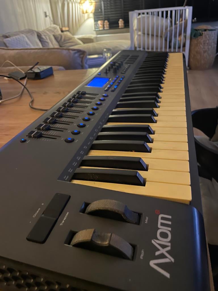 M-Audio Axiom USB MIDI Keyboard 61, Muziek en Instrumenten, Aanslaggevoelig, Ophalen, Overige merken, 61 toetsen