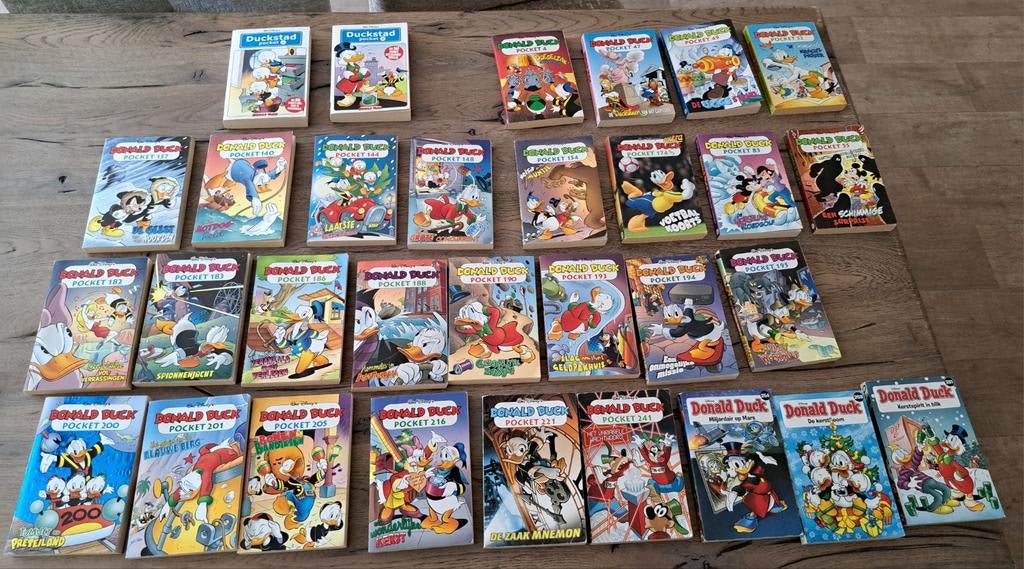 Vele soorten Donald Duck (dubbel) Pockets., Meerdere comics, Ophalen of Verzenden, Zo goed als nieuw, Europa