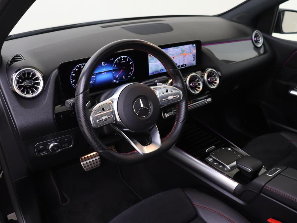 Mercedes-Benz B-klasse 180 Business Solution AMG /Panoramada, Gebruikt, 4 cilinders, 700 kg, Zwart