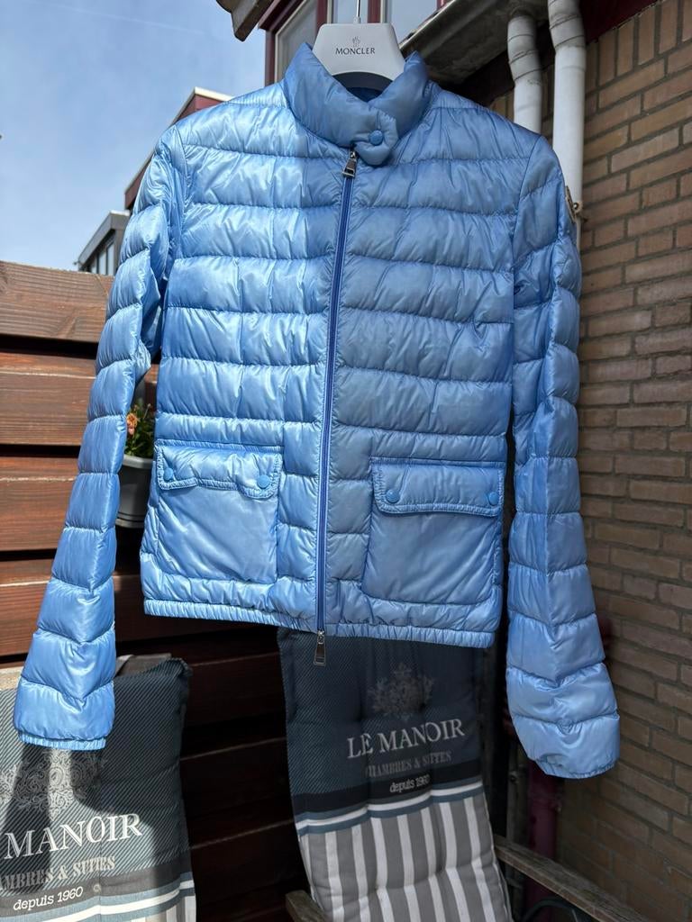 Moncler jasje maat 0, Ophalen of Verzenden, Zo goed als nieuw, Maat 34 (XS) of kleiner, Blauw