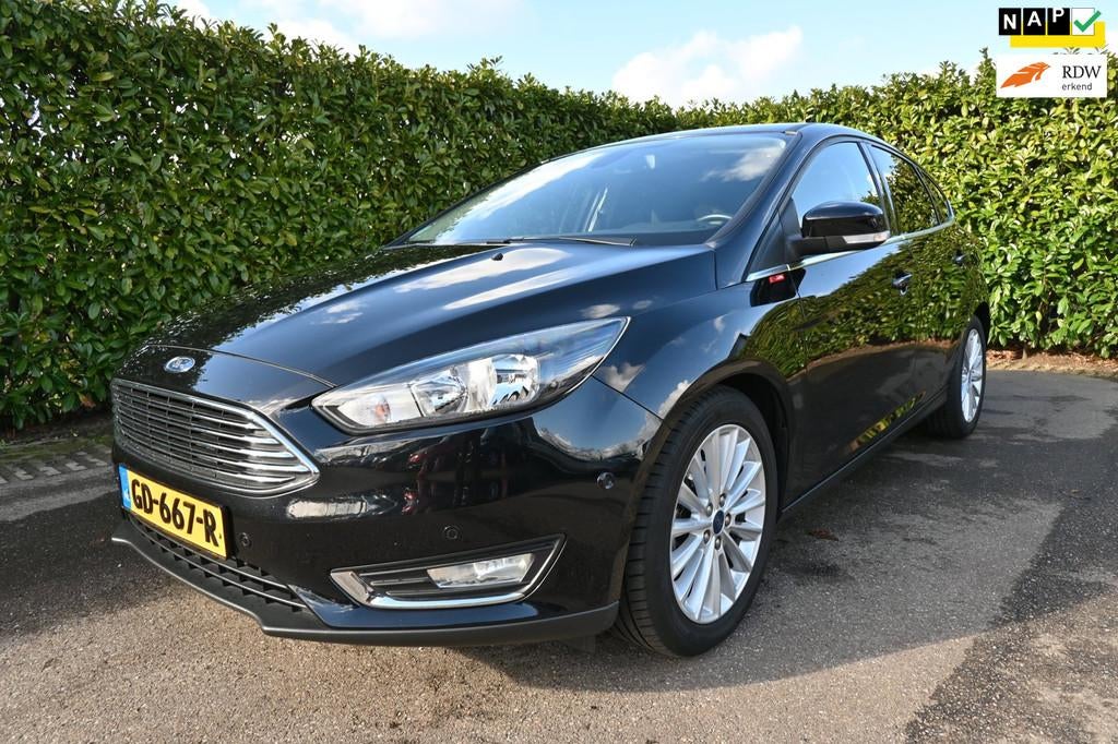 Ford Focus 1.0 Titanium Edition. Origineel Nederlandse auto, 125 pk, Gebruikt, Euro 6, Zwart