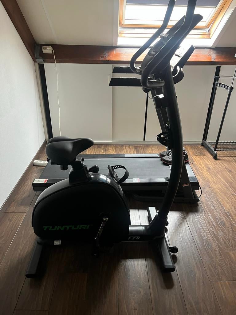 Hometrainer Tunturi F20 - Display defect, verder perfect, Gebruikt, Ophalen of Verzenden, Metaal, Benen