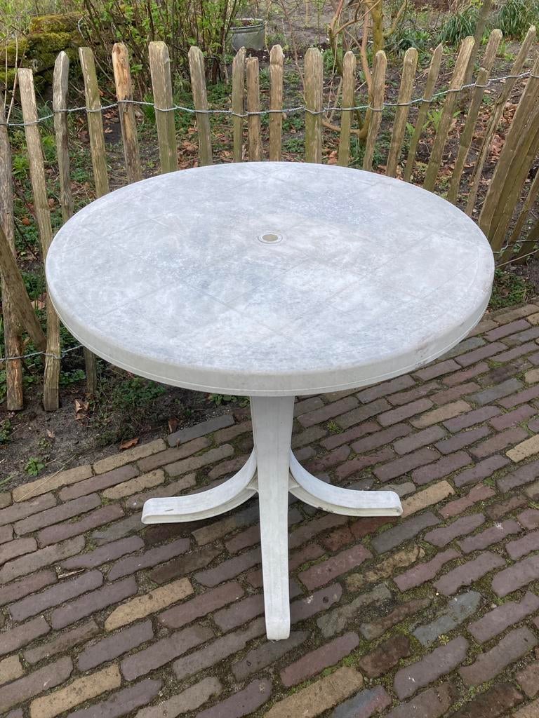 Kleine ronde tuintafel Grand Soleil, Ophalen, Gebruikt, Rond, Kunststof