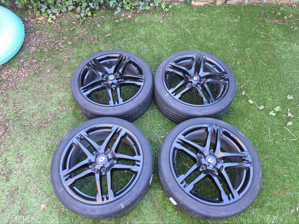 Megane 3 RS 18 inch, Ophalen, Gereviseerd, Renault