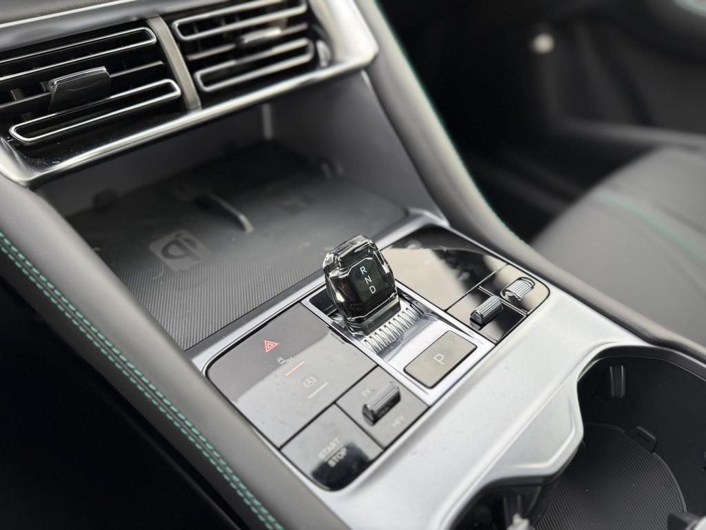 BYD SEAL U 1.5 T DM-i Comfort 125km elektrisch 26,6kwh, Auto's, BYD, Wit, Bedrijf, Hybride Elektrisch/Benzine, SUV of Terreinwagen