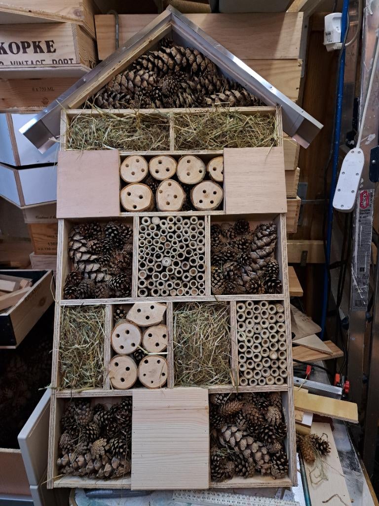 te koop insectenhotel, Ophalen, Nieuw