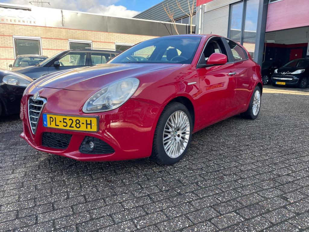 Alfa Romeo Giulietta 1.6 JTDm Progression nette auto, Voorwielaandrijving, Euro 5, Gebruikt, 4 cilinders