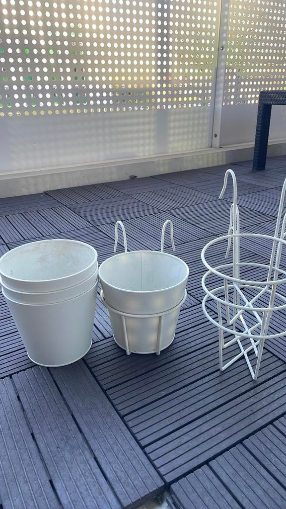 4x Vitlök Bloembak/plantenbak + houder, balkon/buiten/ecru, Ophalen, Minder dan 30 cm, Rond, Zo goed als nieuw