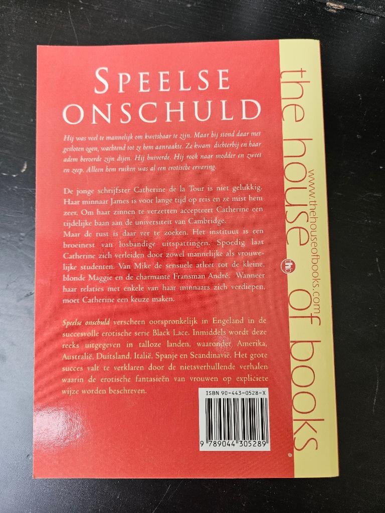 Juliet Hastings - speelse onschuld, Ophalen of Verzenden, Gelezen