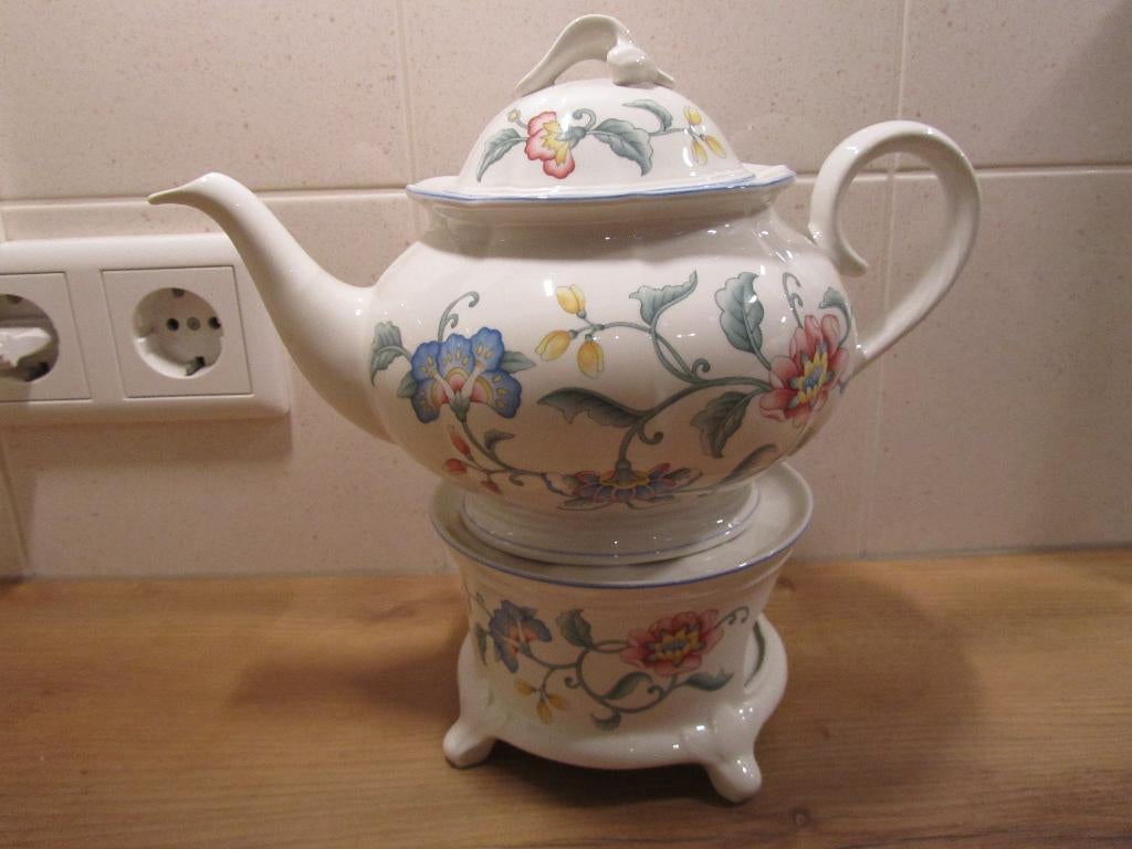 Delia Villeroy en Boch theepot en theelichthouder, Overige typen, Ophalen of Verzenden, Zo goed als nieuw, Overige stijlen