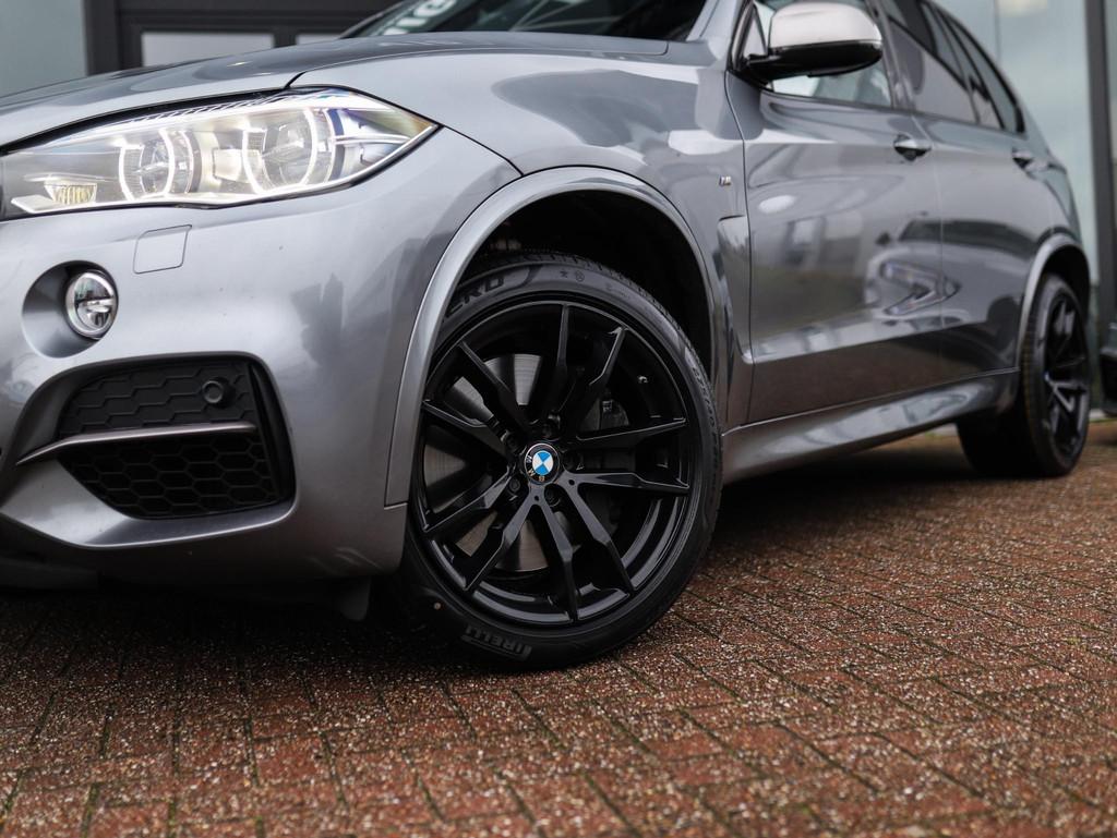 BMW X5 M50d | Trekhaak | HUD | Pano | Stuurverwarming | H/K, Automaat, 15 km/l, 2993 cc, Leder
