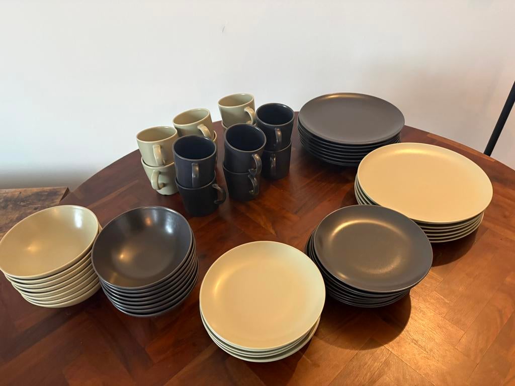 Set borden, kommen en mokken IKEA, Huis en Inrichting, Ophalen, Zo goed als nieuw, Overige typen