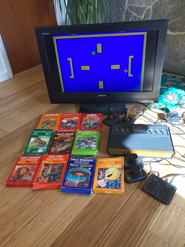 Atari Light Sixer CX2600 6 controllers 10 spellen, Ophalen of Verzenden, Gebruikt, Met games, Met 3 controllers of meer