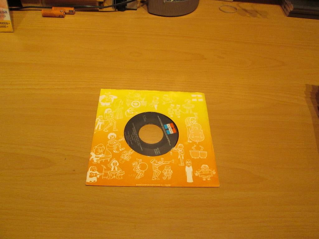 2 singles van Fungus (ook per stuk te koop), Cd's en Dvd's, Vinyl Singles, Gebruikt, Pop, Ophalen of Verzenden