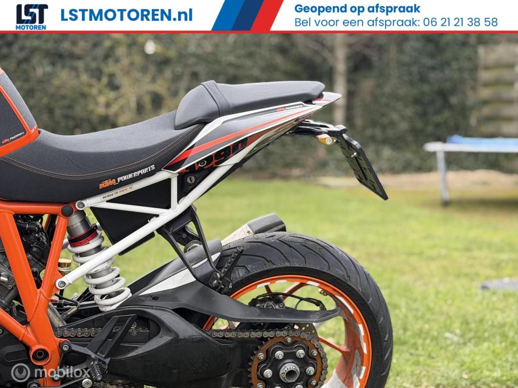 KTM 1290 SuperDuke R - foto 3