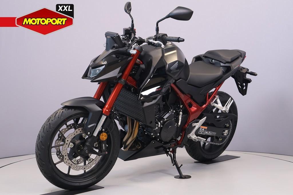 Honda CB 750 HORNET E-CLUTCH - foto 3