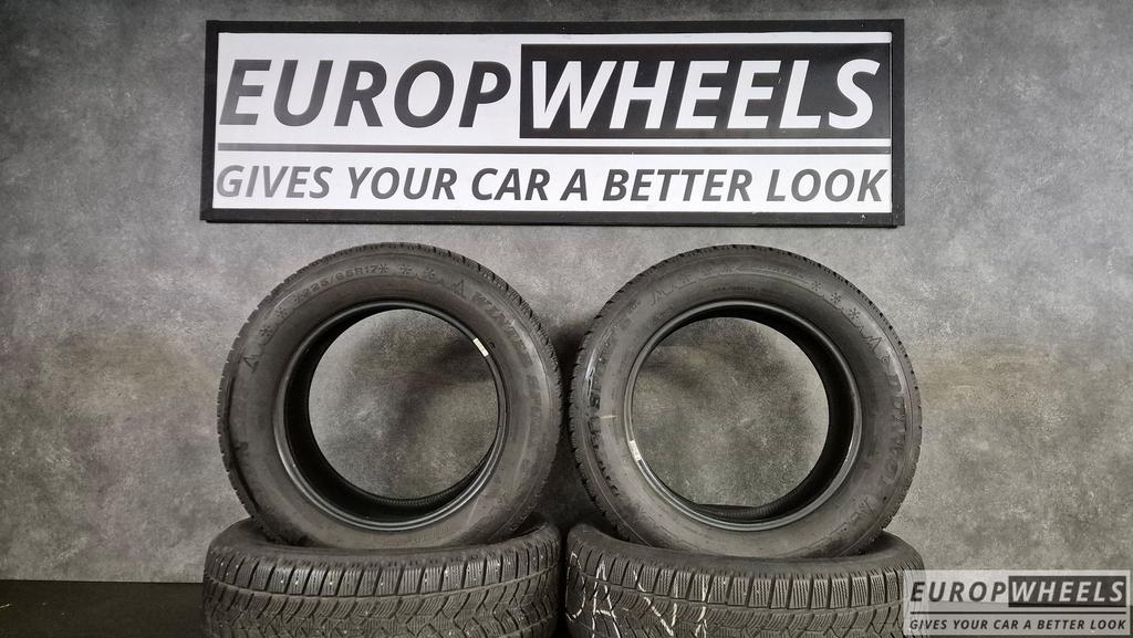 DEMO 225 65 17 Dunlop SP Wintersport 4x ALS NIEUW  DOT 2524, Gebruikt, -, -, 17 inch