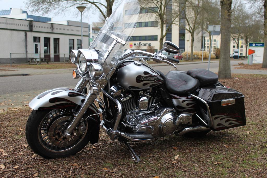 Harley-Davidson Road King FLHR-C Road King Classic Special - foto 2