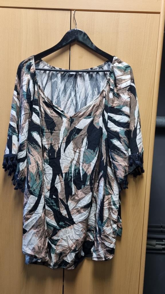 Mooi tuniek maat 46/48, Ophalen of Verzenden, Zo goed als nieuw, Maat 46/48 (XL) of groter, Overige kleuren