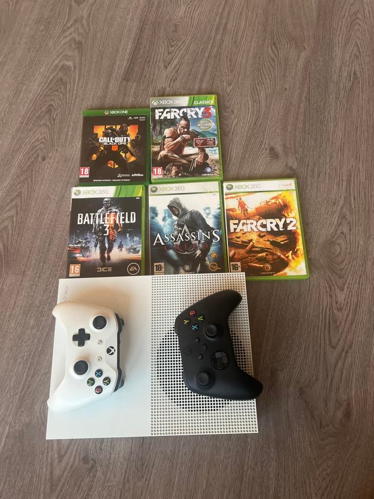 Xbox One S met games en 2 controllers, Gebruikt, Vanaf 18 jaar, Shooter, 1 speler