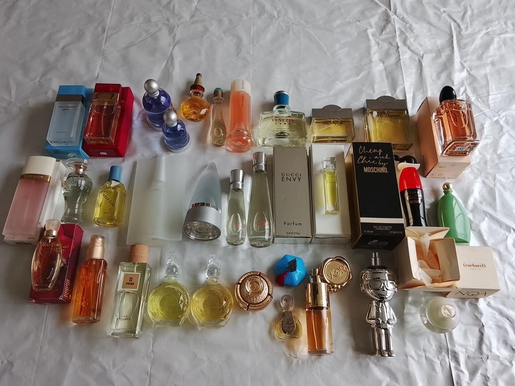 Factice parfum flessen collectie, Ophalen of Verzenden, Nieuw, Toebehoren