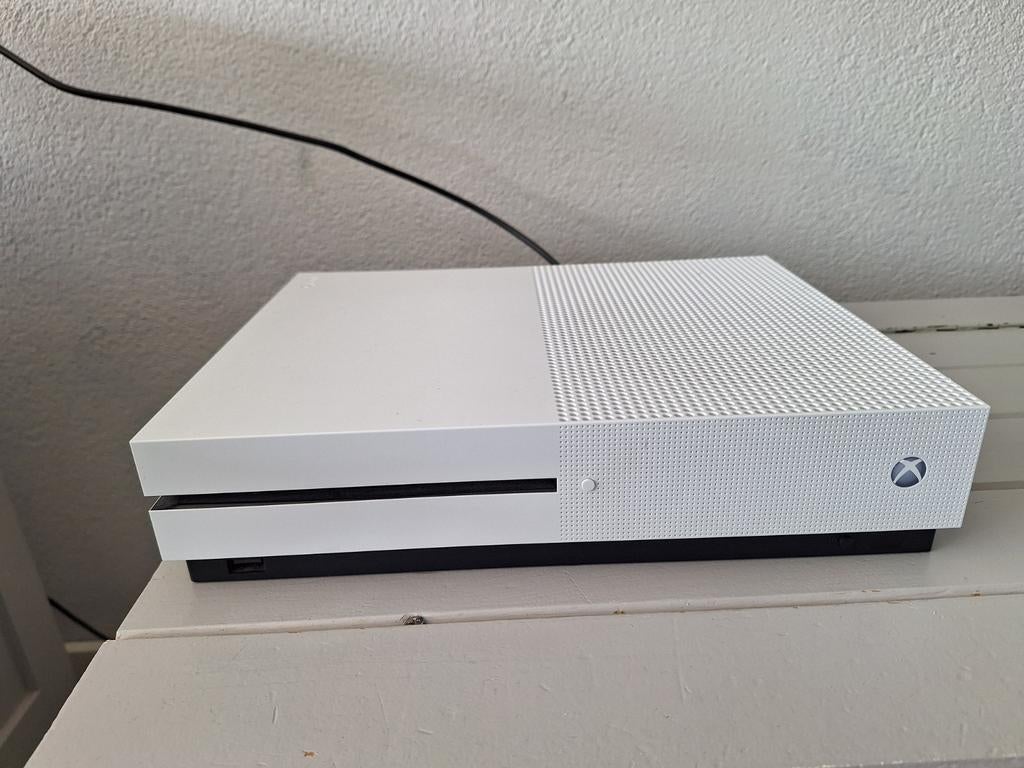 Xbox One S console zonder controllers met 4 games, 1 speler, Ophalen of Verzenden
