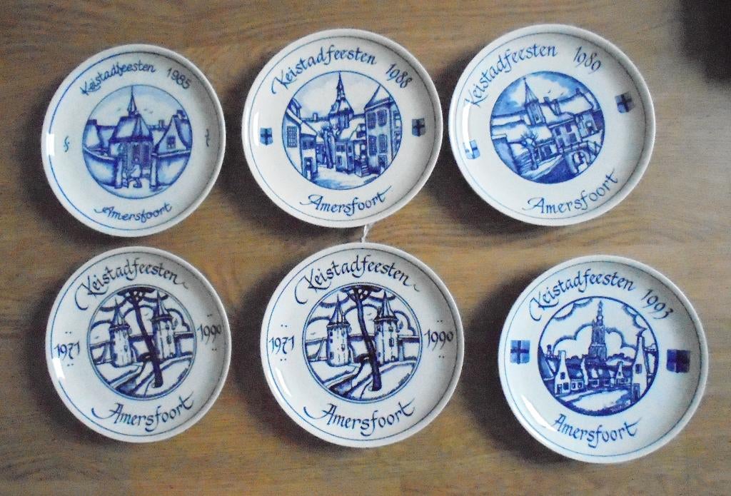 Toon Tieland.Amersfoort.1919-2006.Keistadfeesten Delfts bord, Ophalen