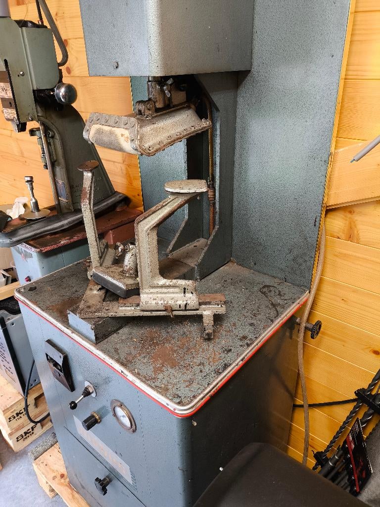 Mebus schoenenpers, Ophalen, Gebruikt