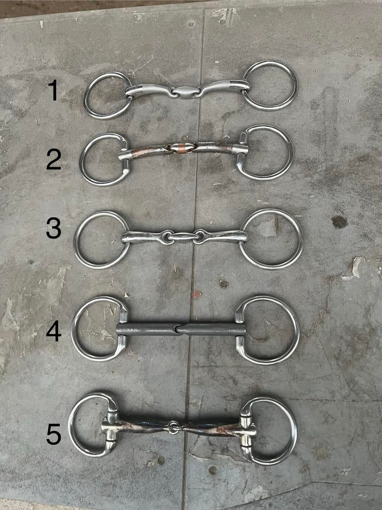 Verschillende bitjes te koop van bekende merken, Dieren en Toebehoren, Paarden en Pony's | Hoofdstellen en Tuigage, Ophalen of Verzenden