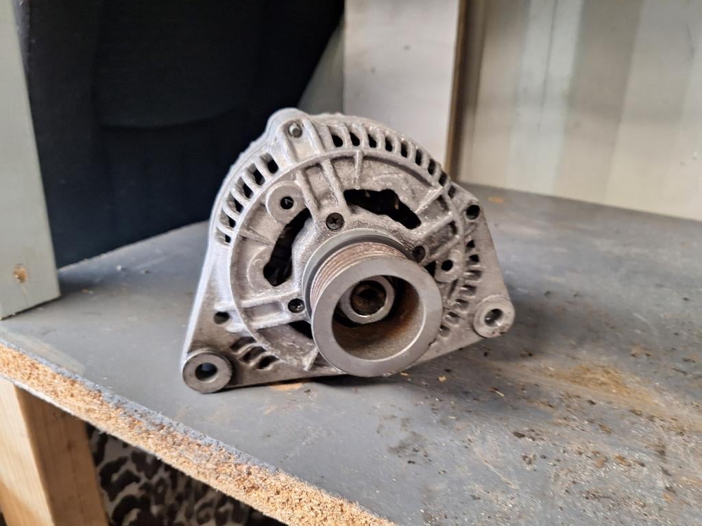 Dynamo Mercedes W202 C-klasse M111.920, Ophalen, Gebruikt, Mercedes-Benz, W202