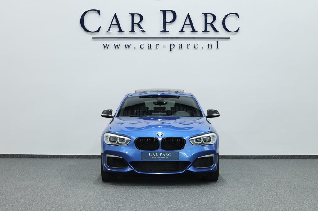 BMW 1-serie M140i xDrive M-PERFORMANCE LED/SCHUIFDAK/ALCANTA, Auto's, BMW, Gebruikt, Blauw, Alcantara, 340 pk