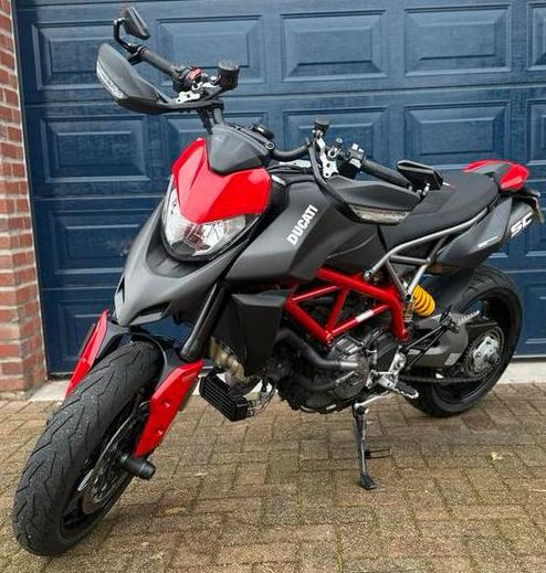Ducati Hypermotard 950, Motoren, 2 cilinders, Motorrijbewijs A, Particulier, Meer dan 35 kW