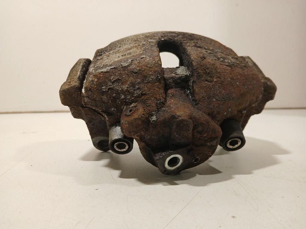 Remklauw links voor Audi TT, Onderdelen@venauto.nl, Van der Ven Autorecycling B.V., Gebruikt, Ettenseweg 76, 4706 PB Roosendaal, The Netherlands