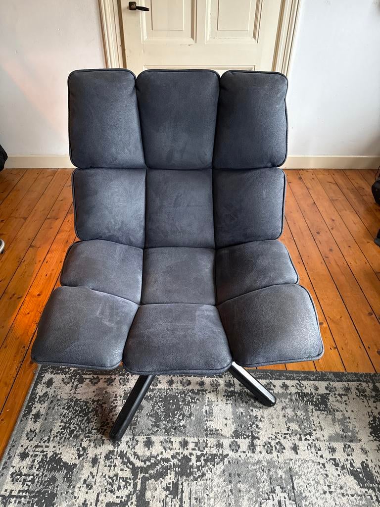 Blauwe draaifauteuil Eleonora Daan, Huis en Inrichting, Fauteuils, Ophalen, 75 tot 100 cm, Zo goed als nieuw, Stof